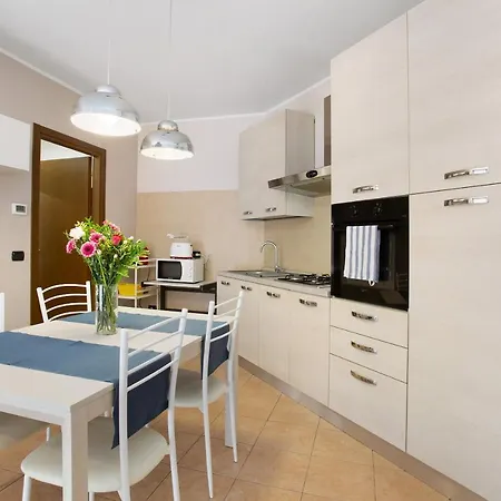 Casa Rosada Monza Autodromo Appartement Nova Milanese Buitenkant foto