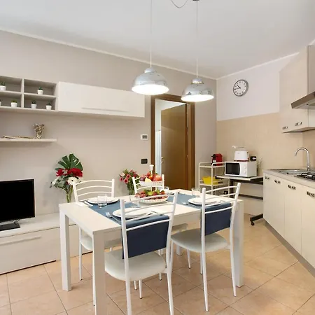 Casa Rosada Monza Autodromo Appartement Nova Milanese Buitenkant foto
